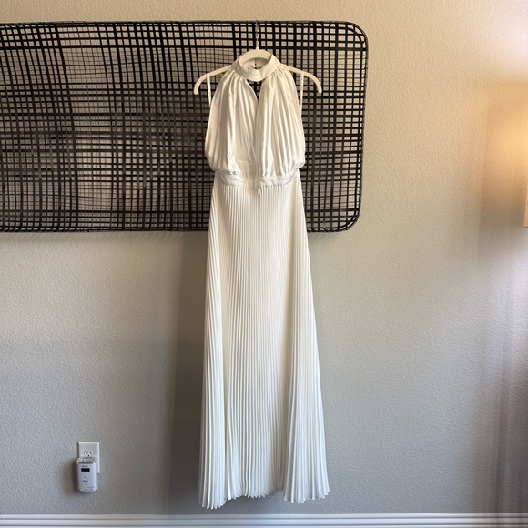 L’idee chateau gown - Picture 3 of 15